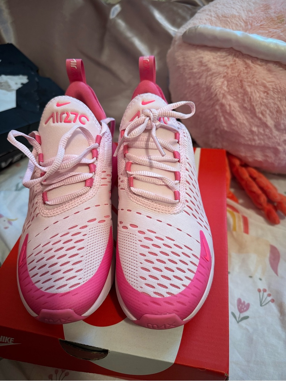 Nike Kids Pink and Light Pink Air270 Sneakers